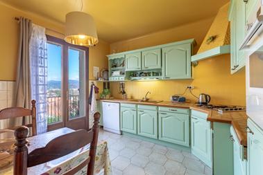la petite colline à Céret La maison entière